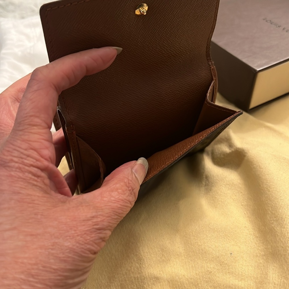 Louis Vuitton Monogram Elise Compact Wallet - Picture 5 of 13